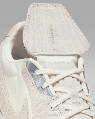 Nike.comにおけるジョーダン ティエンポ ストリートガト SE インドア